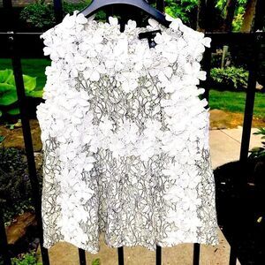 AQUA for Bloomingdales white/black floral lace top